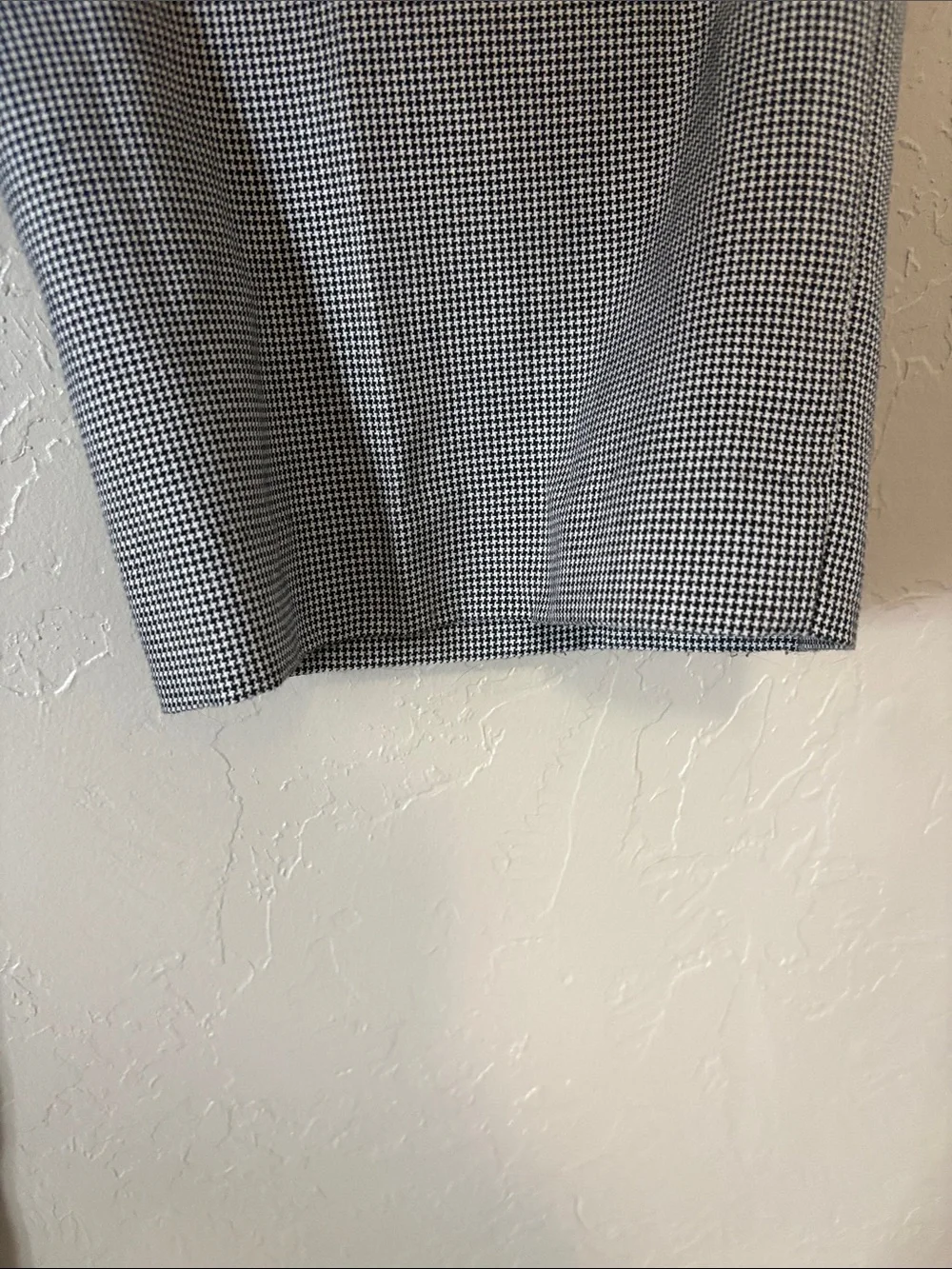 Women's Grey Houndstooth Tailored Straight-Leg Trousers - Picture 7 of 7